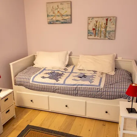 Maison Sablaise Face A La Grande Parking