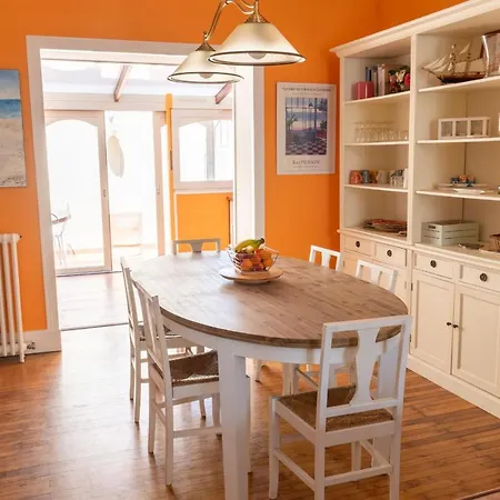 Maison Sablaise Face A La Grande Parking Feriehus