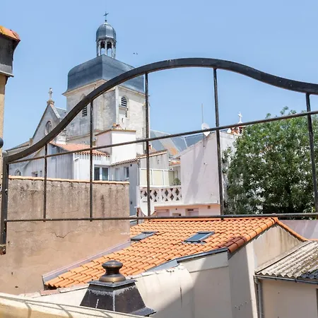 Maison Sablaise Face à La Grande Parking Casa de Férias *